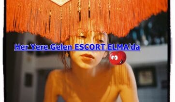 Dudaklarına Çilekli Ruj Süren Sarışın ve Abisi Olmayan Escort